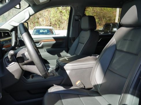 Used 2024 GMC Sierra 2500 Denali w/ Snow Plow Prep/Camper Package image 9