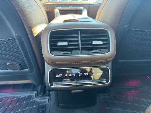 Certified 2025 Mercedes-Benz GLS 450 4MATIC image 17