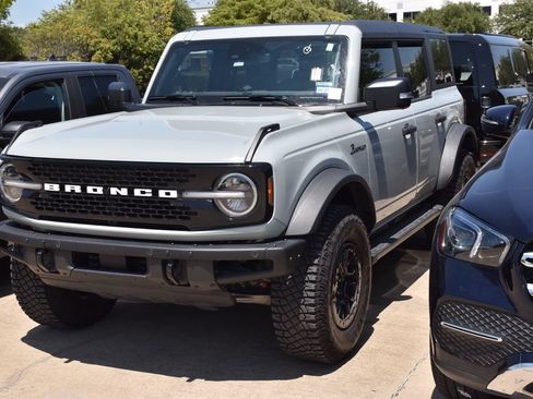 Used 2024 Ford Bronco Wildtrak AWD/4WD image 2