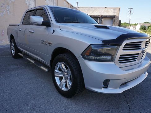 Used 2015 RAM 1500 Sport w/ Remote Start & Security Group AWD/4WD image 5
