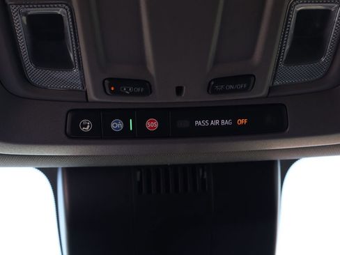 Used 2022 Chevrolet Silverado 1500 Custom image 22