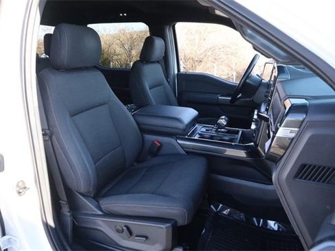 Certified 2021 Ford F150 XLT w/ Equipment Group 302A High image 25