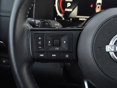 Used 2024 Nissan Pathfinder Platinum image 15