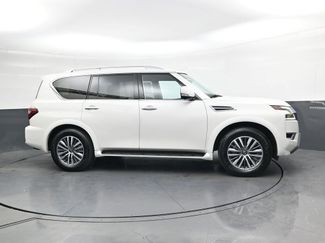 Used 2024 Nissan Armada SL w/ Captain's Chairs Package video 3