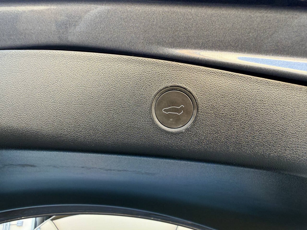 Used 2023 Tesla Model 3 Standard Range RWD image 16