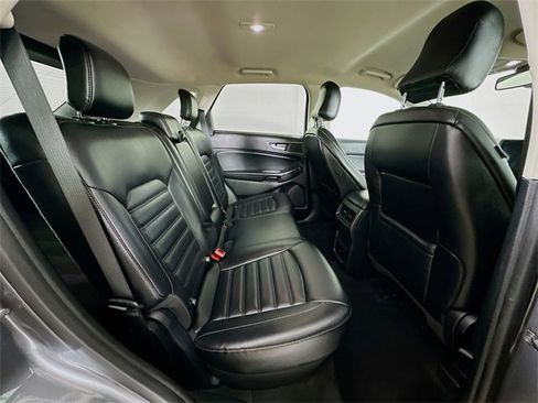 Used 2024 Ford Edge SEL image 7