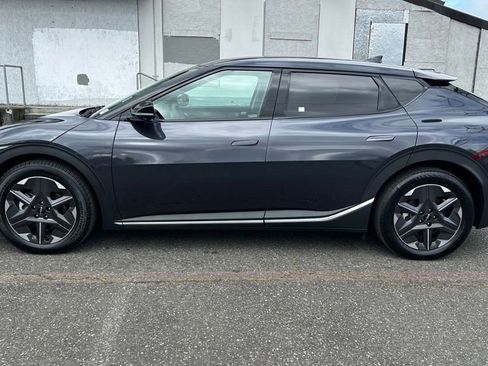 Used 2025 Kia EV6 Light AWD/4WD image 8