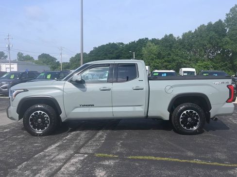 Used 2022 Toyota Tundra SR5 w/ TRD Off-Road Package AWD/4WD image 4