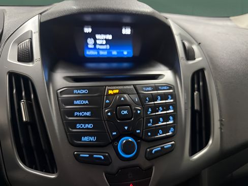 Used 2017 Ford Transit Connect XL FWD image 18