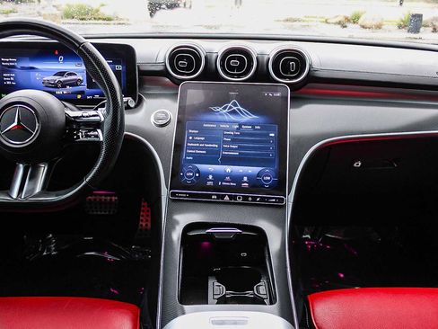 Used 2023 Mercedes-Benz C 300 Sedan image 12