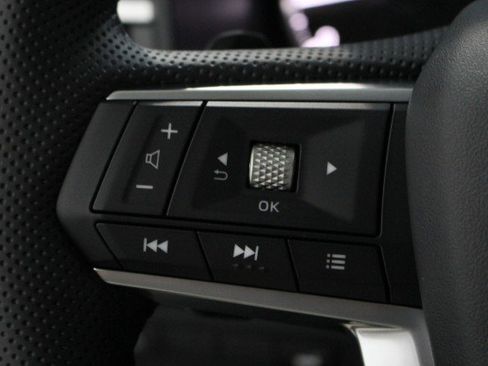 New 2026 Mitsubishi Outlander SE image 9