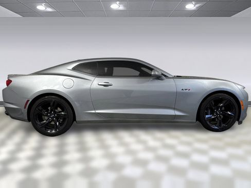 Used 2023 Chevrolet Camaro LT RWD image 7