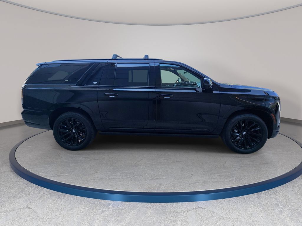 Used 2025 Cadillac Escalade ESV Sport w/ Touring Package AWD/4WD image 5
