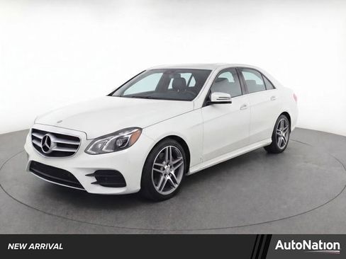 Used 2019 Mercedes-Benz E 300 image 1