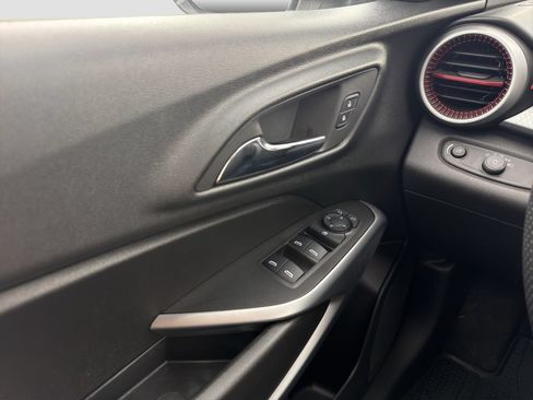 Used 2024 Chevrolet Trax RS w/ Driver Confidence Package FWD image 25