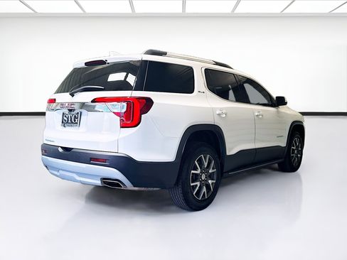 Used 2023 GMC Acadia SLE w/ Driver Convenience Package FWD image 4