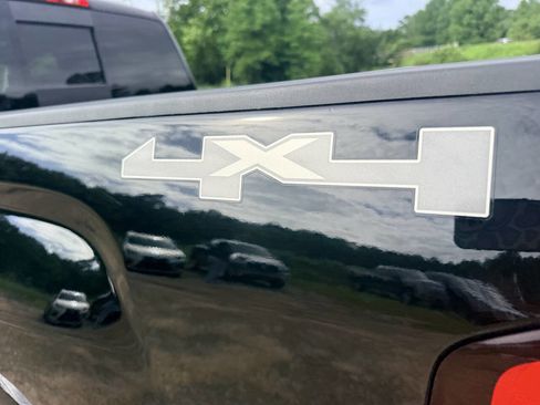 Used 2015 GMC Sierra 1500 Denali w/ Driver Alert Package AWD/4WD image 9