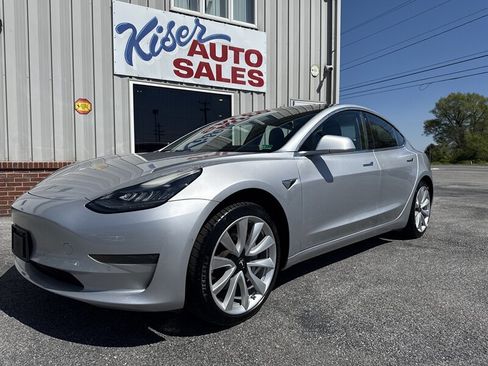 Used 2018 Tesla Model 3 Long Range image 1