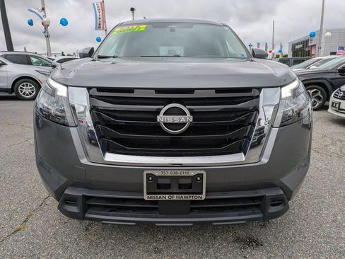 Certified 2025 Nissan Pathfinder SV AWD/4WD image 9