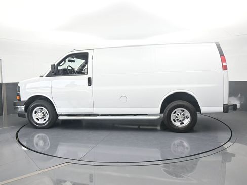 Used 2024 Chevrolet Express 2500 w/ Driver Convenience Package image 3
