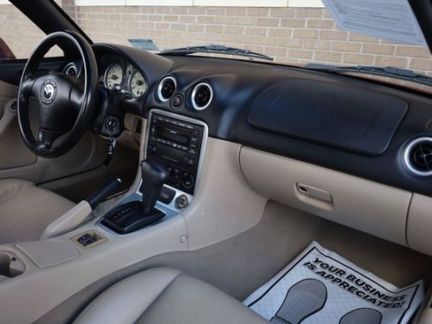 Used 2003 MAZDA MX-5 Miata LS RWD image 20