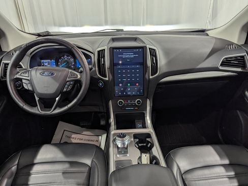 Used 2024 Ford Edge SEL w/ Convenience Package AWD/4WD image 11