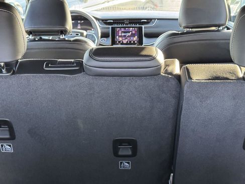 Certified 2025 Jeep Grand Cherokee L Altitude RWD image 13