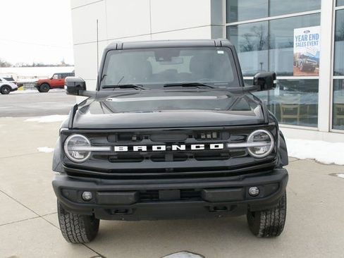 Used 2023 Ford Bronco Outer Banks image 6