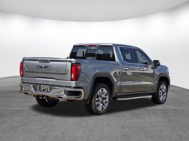 Used 2022 GMC Sierra 1500 SLT w/ SLT Premium Plus Package AWD/4WD image 4
