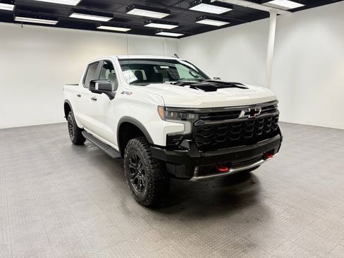 New 2026 Chevrolet Silverado 1500 ZR2 image 8