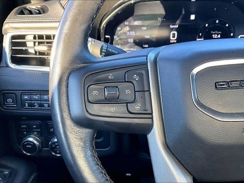 Used 2022 GMC Yukon Denali image 10