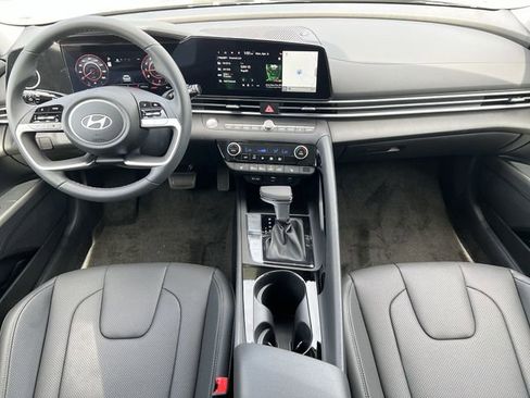 New 2026 Hyundai Elantra Limited FWD image 10