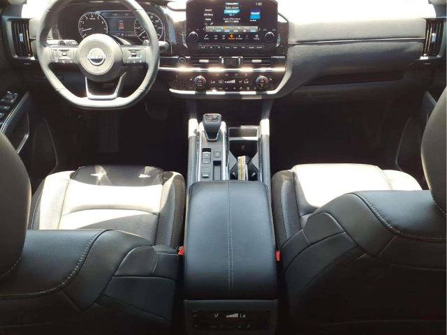 Certified 2024 Nissan Pathfinder SL FWD image 11