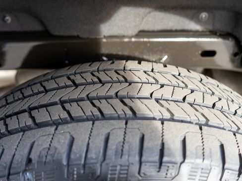 Used 2018 Chevrolet Colorado Z71 image 33