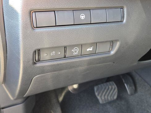 New 2026 Nissan Rogue SV AWD/4WD image 15
