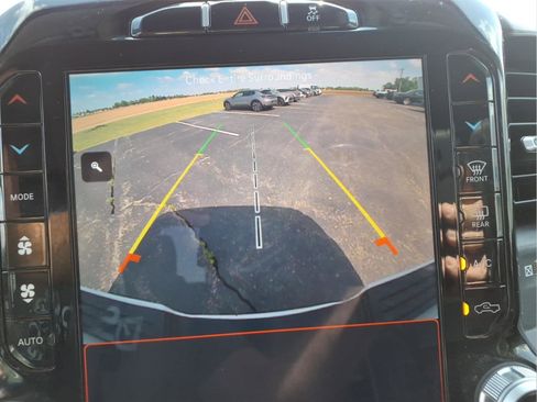 Used 2024 RAM 2500 Laramie AWD/4WD image 25