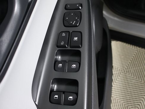 Used 2023 Hyundai Kona SEL image 33