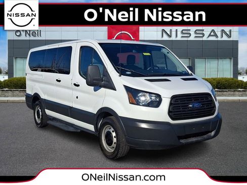 Used 2018 Ford Transit 150 XL image 1