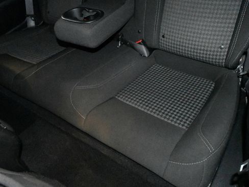 Used 2020 Dodge Challenger SXT image 19