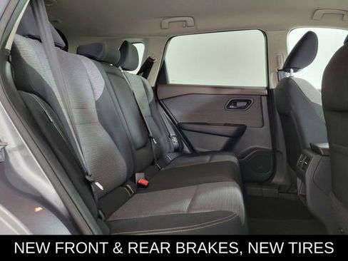 Used 2021 Nissan Rogue S AWD/4WD image 16