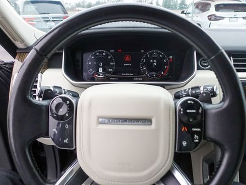 Used 2019 Land Rover Range Rover HSE image 12