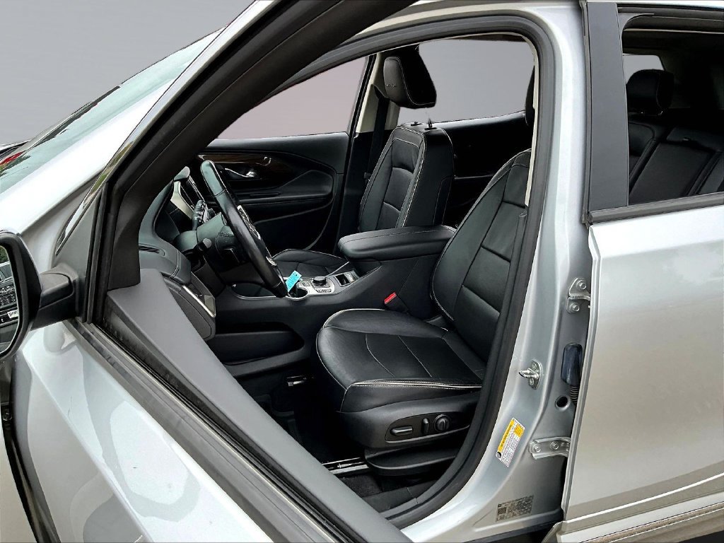 Used 2019 GMC Terrain Denali w/ Advanced Safety Package AWD/4WD image 23