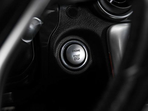 Used 2014 Mercedes-Benz SLK 250 image 20