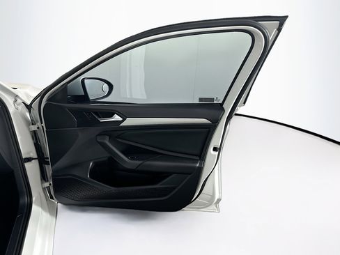 Used 2020 Volkswagen Jetta S image 29