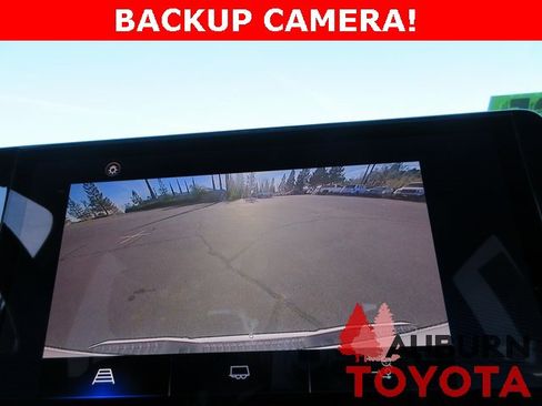 Used 2023 Chevrolet Colorado LT w/ LT Convenience Package image 18