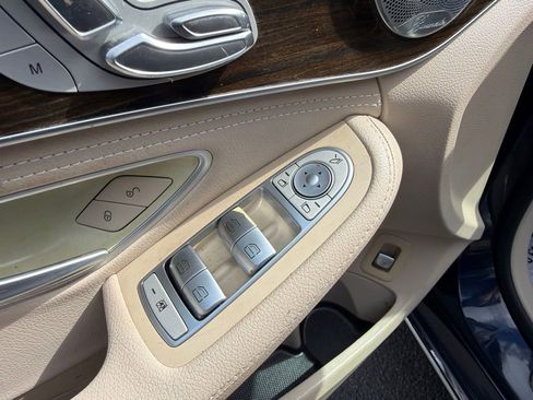 Used 2015 Mercedes-Benz C 300 4MATIC Sedan image 12