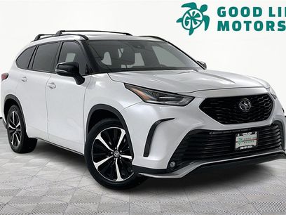 Used 2022 Toyota Highlander XSE