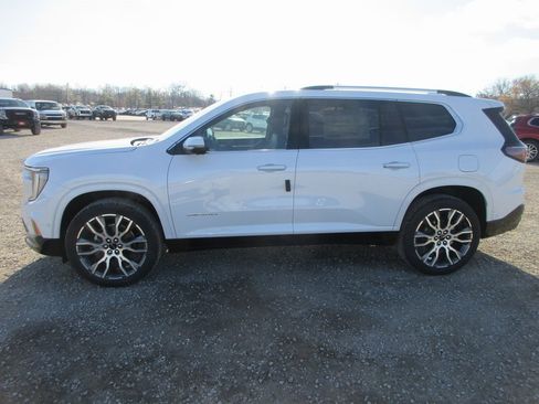 New 2026 GMC Acadia Denali Ultimate image 9
