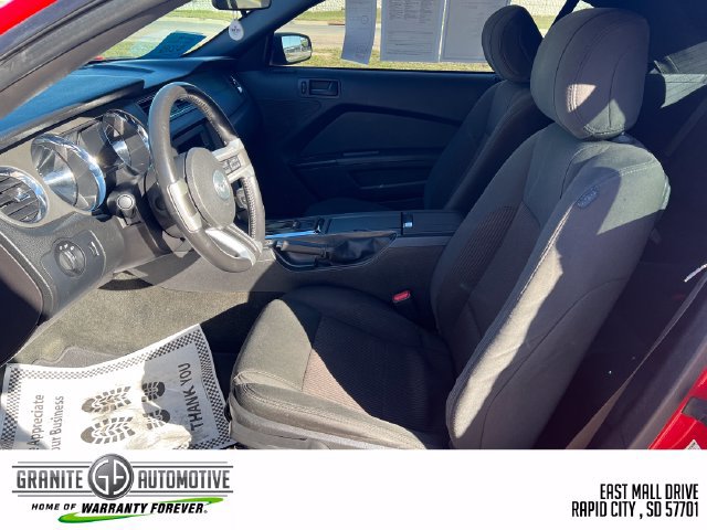 Used 2014 Ford Mustang Convertible RWD image 17