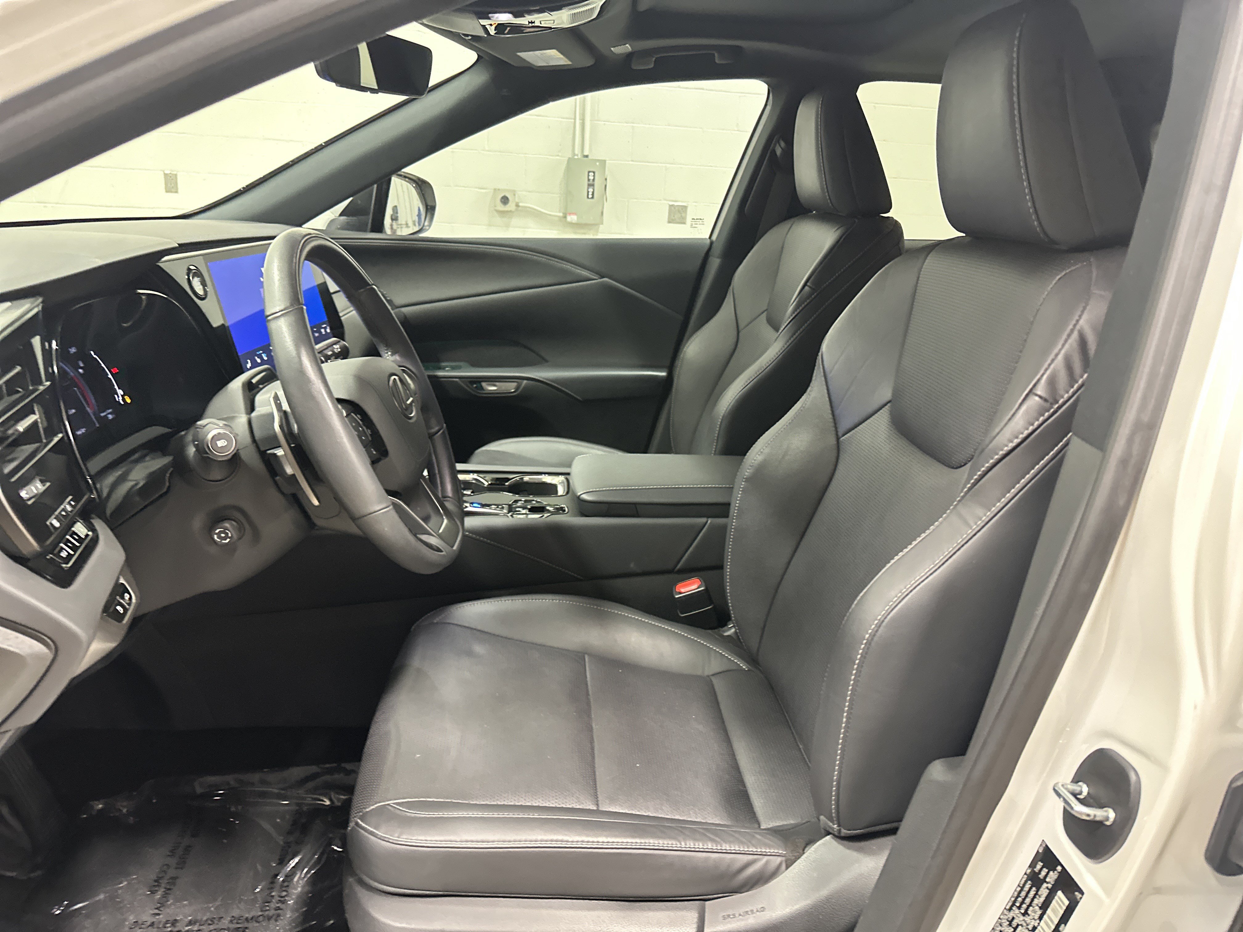 Certified 2023 Lexus RX 350 Premium Plus w/ Accessory Package (Z1) AWD/4WD image 16